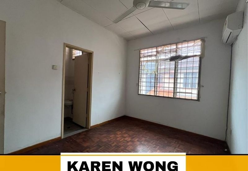 Bandar Laguna Merbok