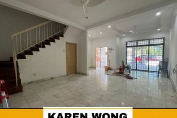 Bandar Laguna Merbok