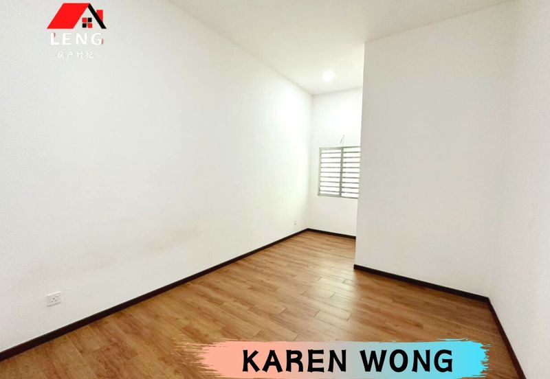 OPEN FACING AZELIA BUKIT BANYAN Double Storey Terrace House for RENT