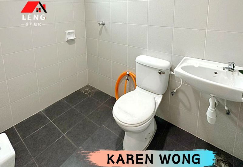 OPEN FACING AZELIA BUKIT BANYAN Double Storey Terrace House for RENT