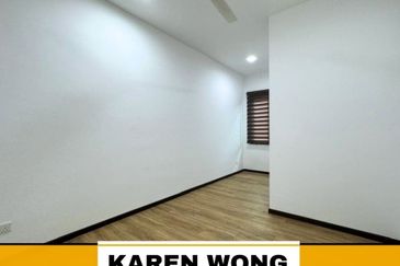 KITCHEN CABINET & FULLY GRILLE AMARYN BUKIT BANYAN 2 Storey Terrace House for RENT