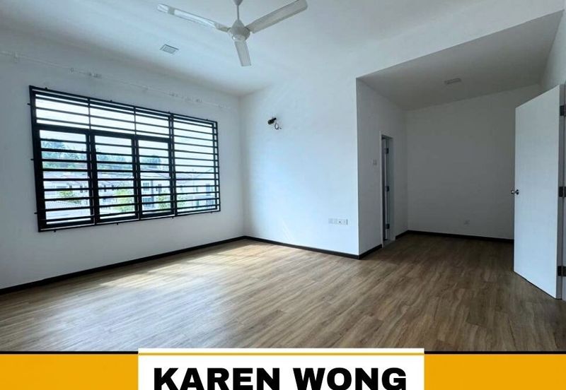 KITCHEN CABINET & FULLY GRILLE AMARYN BUKIT BANYAN 2 Storey Terrace House for RENT
