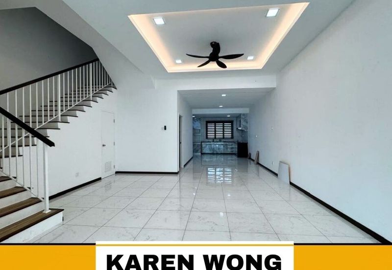 KITCHEN CABINET & FULLY GRILLE AMARYN BUKIT BANYAN 2 Storey Terrace House for RENT