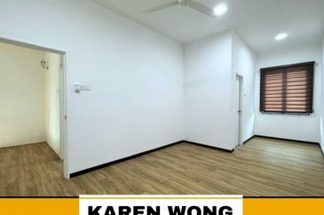 KITCHEN CABINET & FULLY GRILLE AMARYN BUKIT BANYAN 2 Storey Terrace House for RENT