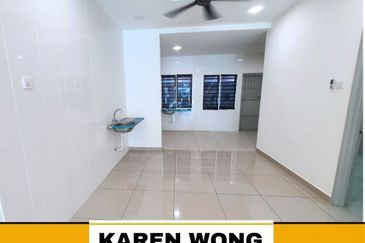 FULLY GATED & GUARDED AZELIA BUKIT BANYAN 2 Storey Terrace House for RENT