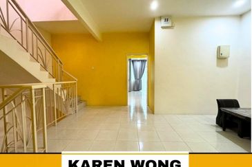 RENOVATED PERMATA HILL PARK near C-Mart Amanjaya 2.5 Storey Terrace for Sale