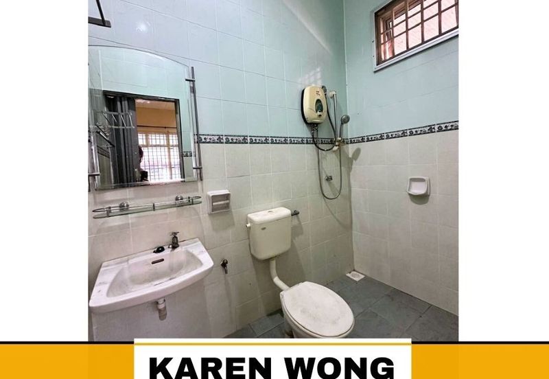 TAMAN BERLIAN INDAH 1 Storey SEMI DETACHED for SALE