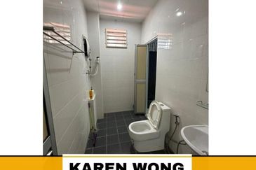 Bandar Laguna Merbok