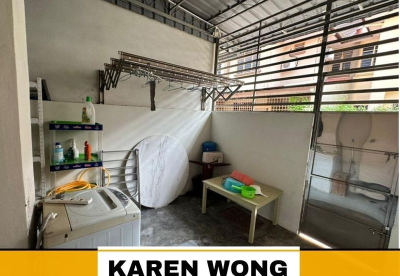 Bandar Laguna Merbok