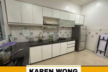 Bandar Laguna Merbok