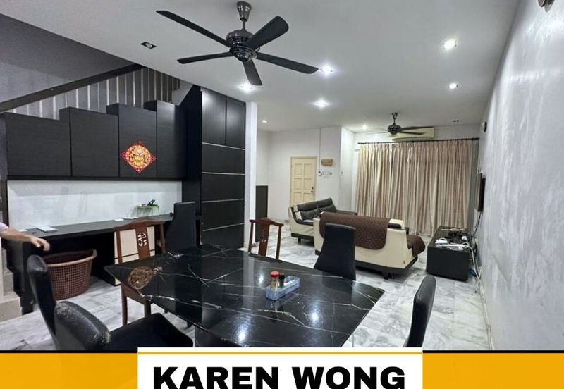 Bandar Laguna Merbok