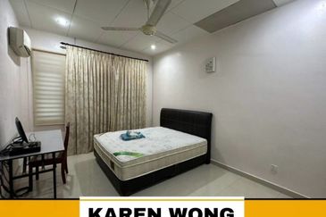 Bandar Laguna Merbok