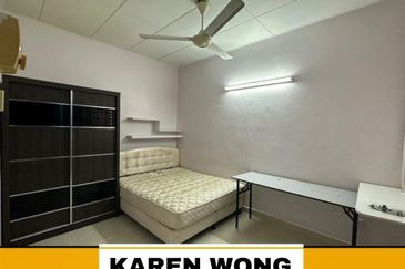 Bandar Laguna Merbok