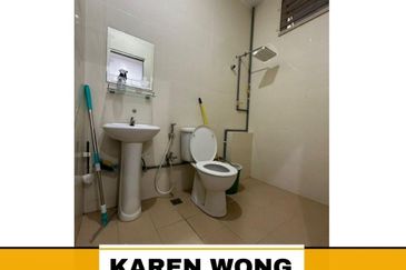 Bandar Laguna Merbok