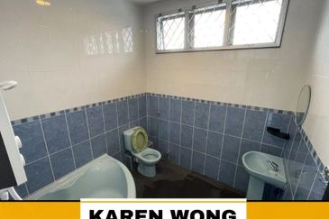 CORNER LOT TAMAN AMAN Bakar Arang Double Storey SEMI DETACHED for Sale