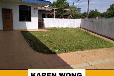 CORNER LOT TAMAN AMAN Bakar Arang Double Storey SEMI DETACHED for Sale