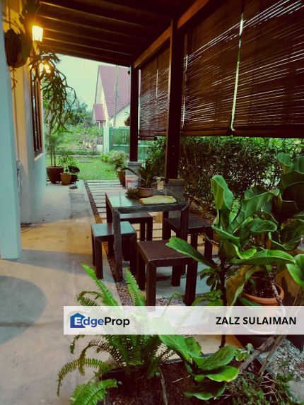 Modern Bungalow in Kampung Tengah, Kluang Johor for Sale, Johor, Kluang