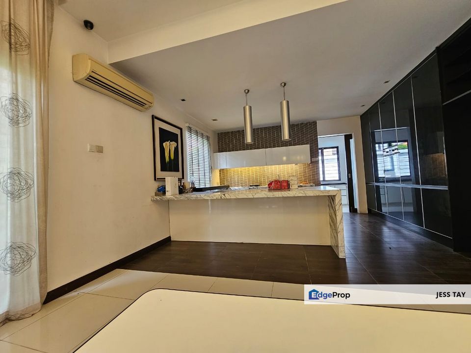 Fully Renovated Huge Bungalow with Huge Land, Selangor, Cheras
