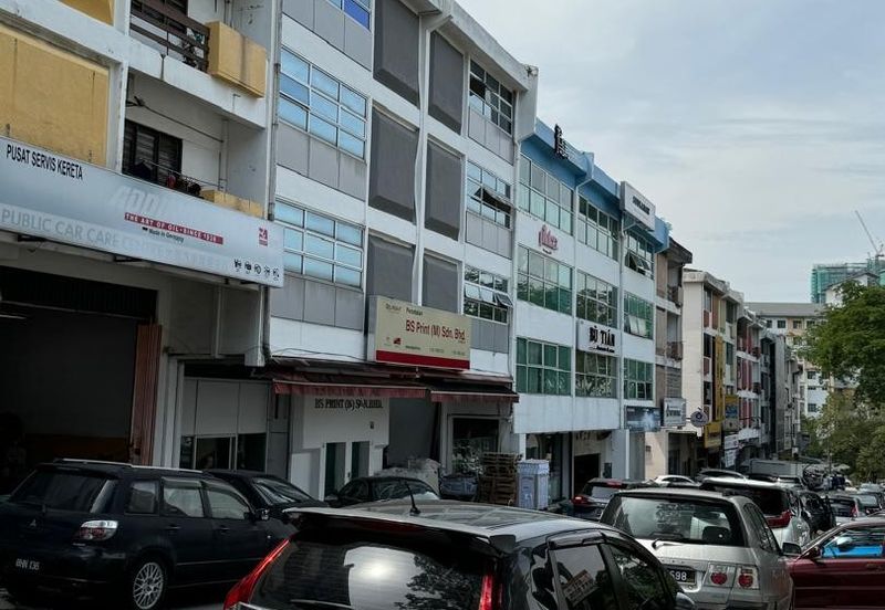 Jalan Kuchai Lama