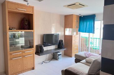 Vista Pinggiran, Taman Pinggiran Putra