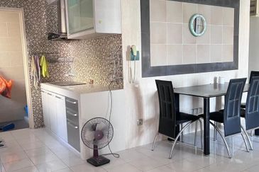 Vista Pinggiran, Taman Pinggiran Putra