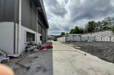 Lekas 32 Industrial Park