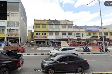 Jalan Yew off Jalan Pasar