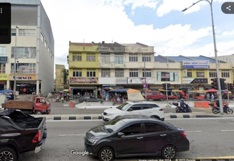 Jalan Yew off Jalan Pasar