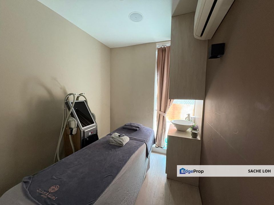 Facing Main Road, Commercial Bungalow, Nice Renovated Unit @ Jalan Maarof,Bangsar For Rent, Kuala Lumpur, Bangsar