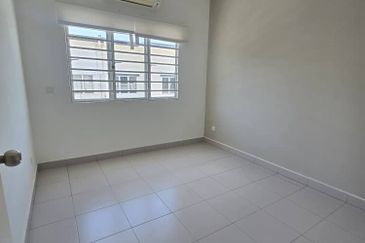 Renovated 2 Storey Terrace House @ Setia Ecohill 1, Semenyih For Sale
