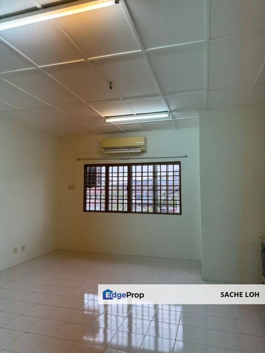 2 Storey Terrace @ Section 3, Jalan Penghulu 1, Bandar Mahkota Cheras For Rent, Selangor, Cheras