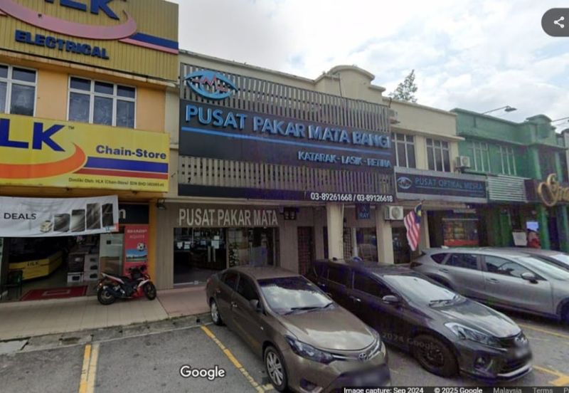 Facing Main Road, Corner Shop Lot @ Taman Cuepacs, Cheras For Rent  