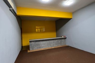 Shoplot Office @ Tun Hussein Onn 8/4, Cheras For Rent