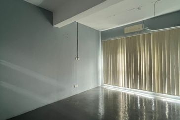 Shoplot Office @ Tun Hussein Onn 8/4, Cheras For Rent