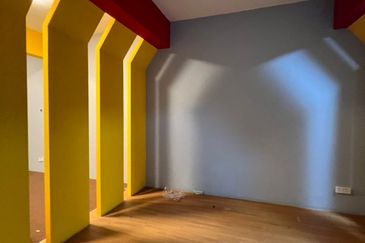 Shoplot Office @ Tun Hussein Onn 8/4, Cheras For Rent