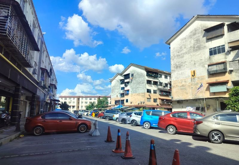 Taman Setia Balakong