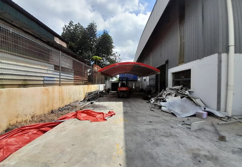 Lekas 32 Industrial Park