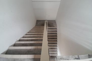 Lekas 32 Industrial Park