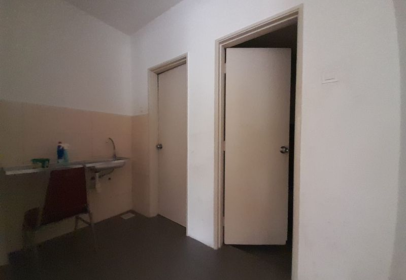 Lekas 32 Industrial Park