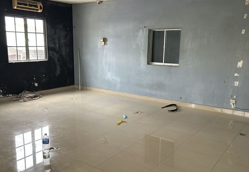 1.5 Storey Link Factory - End lot, Fully Extended with Cf, 50x80 For Sale