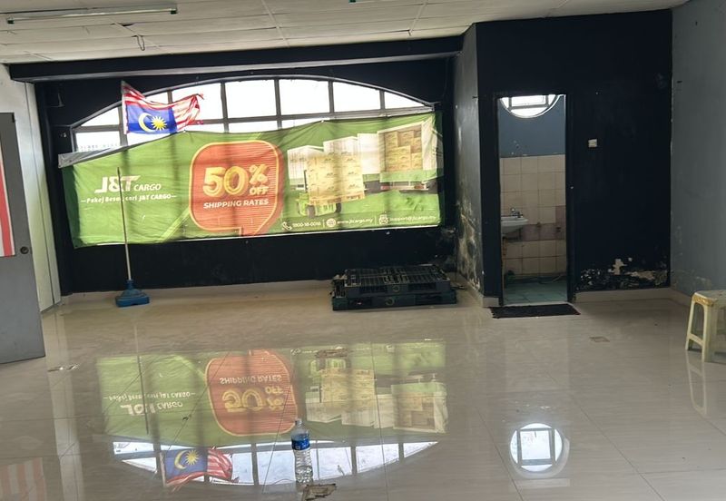 1.5 Storey Link Factory - End lot, Fully Extended with Cf, 50x80 For Sale