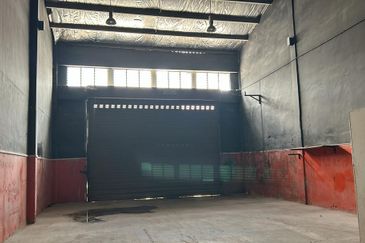 1.5 Storey Link Factory - End lot, Fully Extended with Cf, 50x80 For Sale