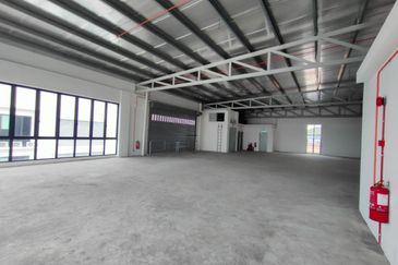 3 Storey Semi D Warehouse Factory @ Bukit Serdang,Seri kembangan 