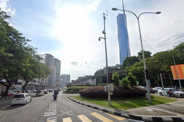 Jalan Loke Yew