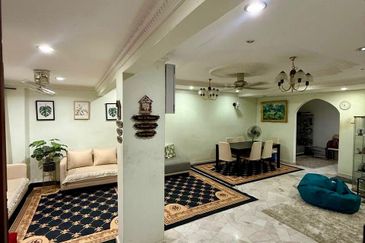 [FACING OPEN][RENOVATED] 2.5 STOREY TERRACE TAMAN KERAMAT PERMAI KUALA LUMPUR
