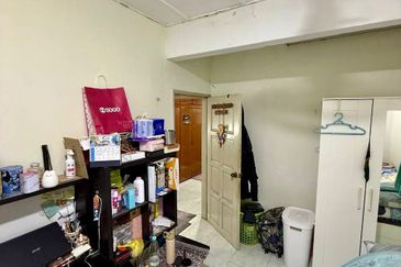 [FACING OPEN][RENOVATED] 2.5 STOREY TERRACE TAMAN KERAMAT PERMAI KUALA LUMPUR