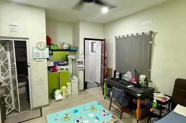 [FACING OPEN][RENOVATED] 2.5 STOREY TERRACE TAMAN KERAMAT PERMAI KUALA LUMPUR