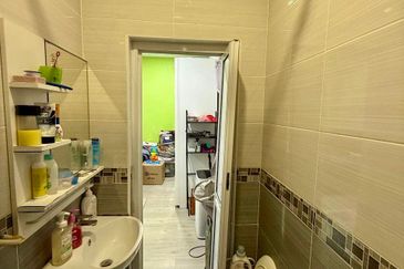[FACING OPEN][RENOVATED] 2.5 STOREY TERRACE TAMAN KERAMAT PERMAI KUALA LUMPUR
