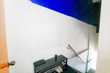 Residensi Bistaria, Ukay Bistari