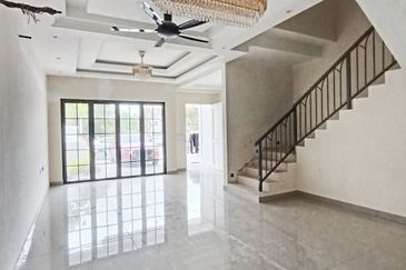 Monet Springtime @ Sunsuria City